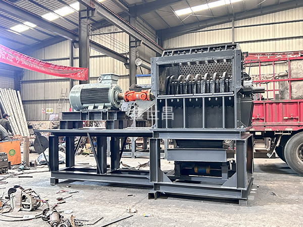 1300重型金属破碎机