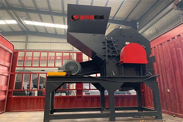 600型破碎机发往天津